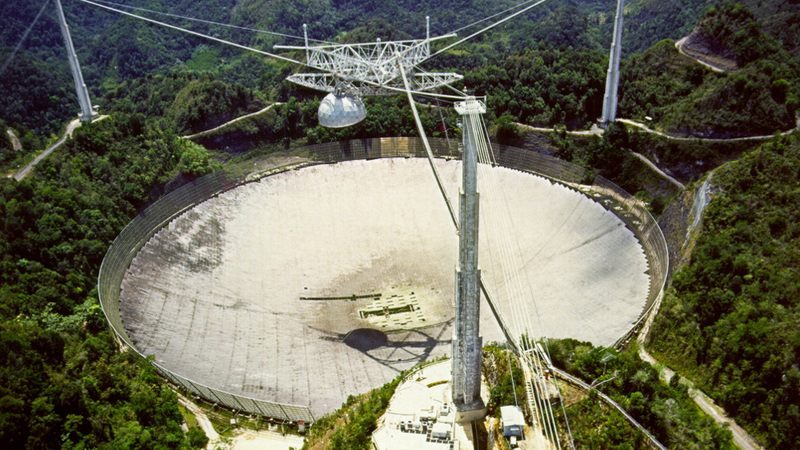 Illustration for article titled Experts Gather To Discuss Whether We Should Send Messages To Aliens